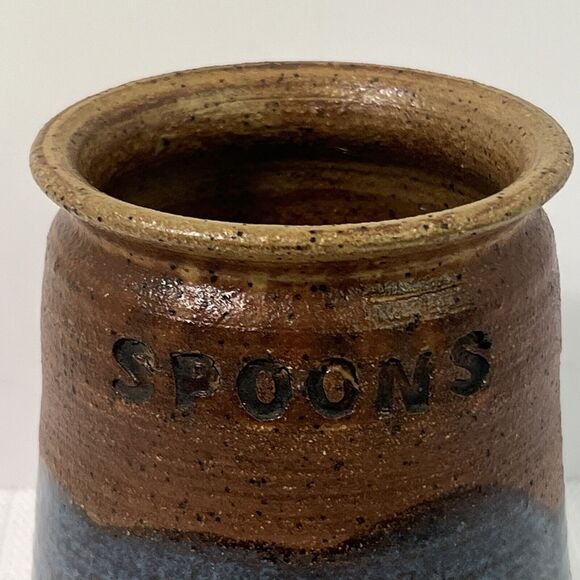 VINTAGE 1977 Stoneware SPOONS Utensil Crock Cobalt Blue Drip Glaze Artist Signed - Picture 6 of 12